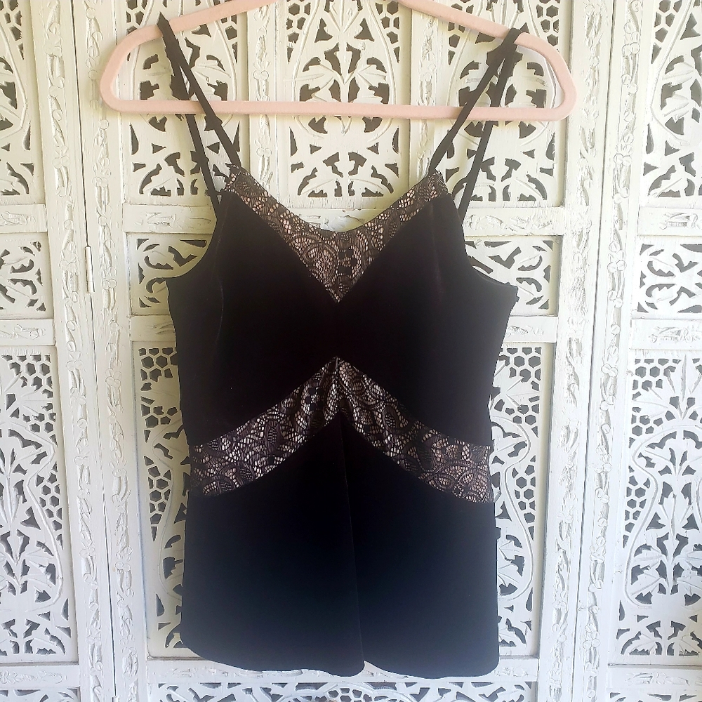 NWOT, Gypsie & Moondust velvet & lace top